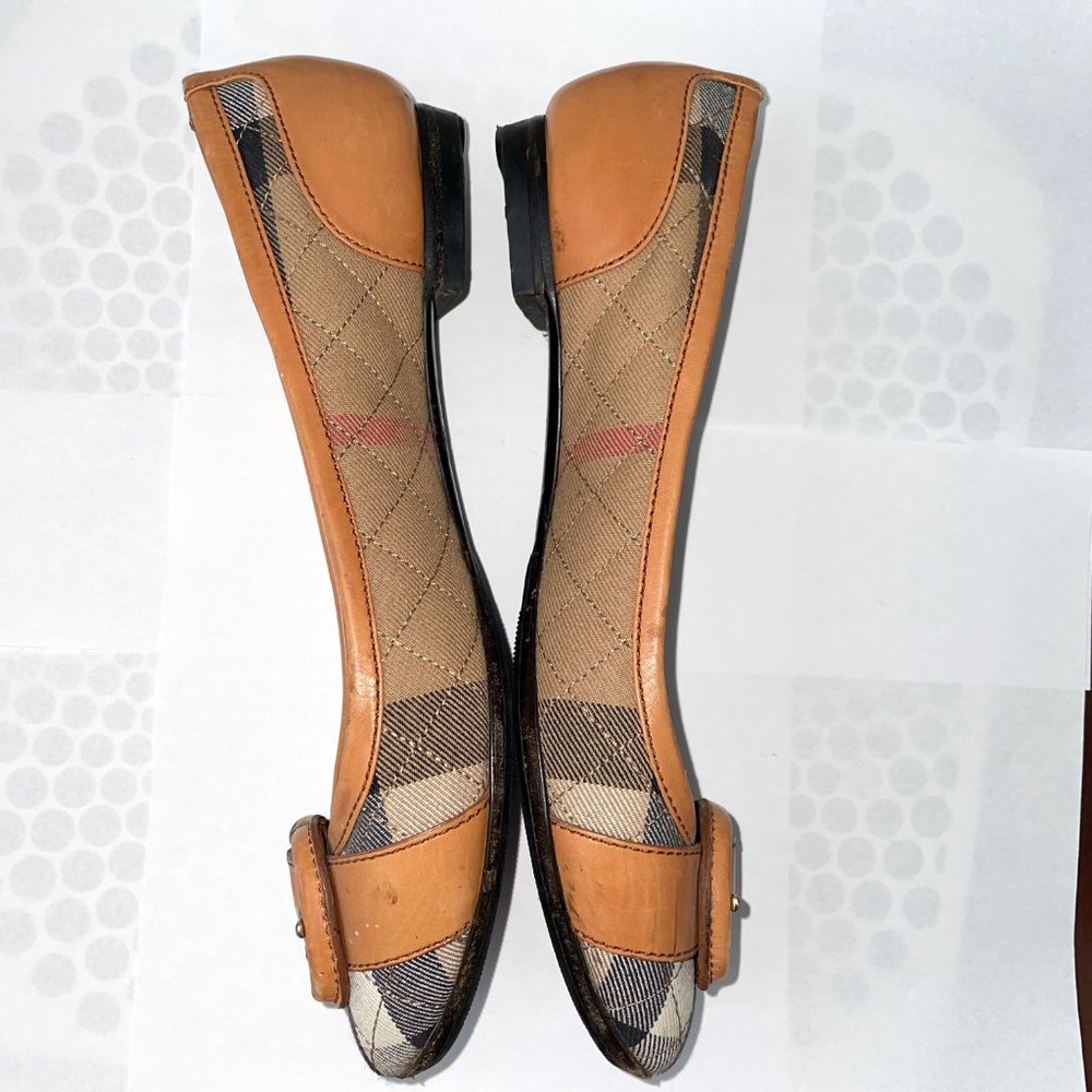 Burberry Quilted Check Buckle Flat - Picture 5 of 16